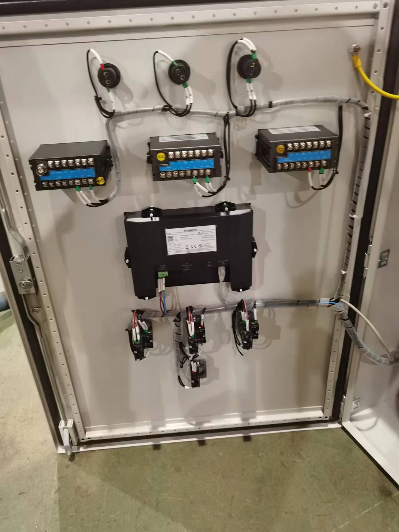 โรงไฟฟ้าพลังงานไฮบริดแบบลม-แสง - Wind Solar Hybrid Kit บทวิจารณ์และราคา